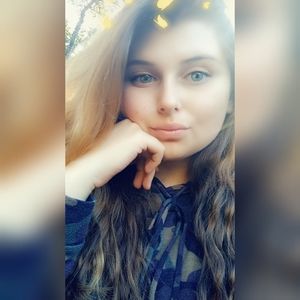 Meet your Posher, Katelyn